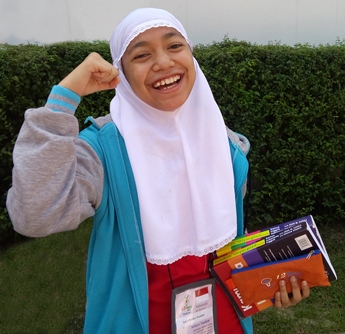 ANAK CERDAS: Irdya Pravieta Waridati meraih nilai tertinggi se-Kota Malang.